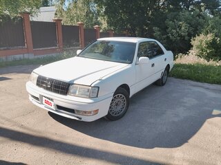 1989 Toyota Crown VIII (S130), белый, 200000 рублей, вид 2