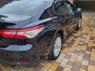 2020 Toyota Camry VIII (XV70), чёрный, 2550000 рублей, вид 3