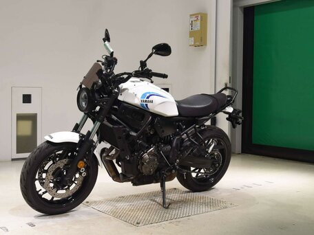 2022 Yamaha XSR700, белый, 727000 рублей, вид 4