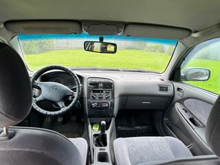 1999 Toyota Avensis I, серебристый, 270000 рублей, вид 5