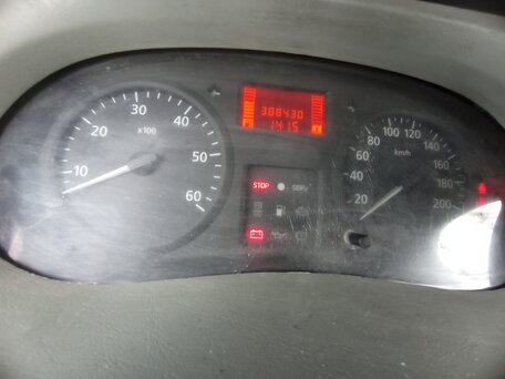 2005 Renault Trafic, белый, 550000 рублей, вид 5