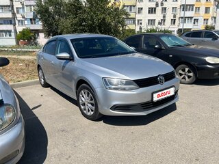 2014 Volkswagen Jetta VI, серебристый, 1000000 рублей, вид 2