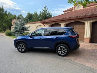 2021 Nissan Rogue III, синий, 2750000 рублей, вид 2