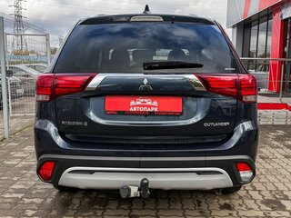 2020 Mitsubishi Outlander III Рестайлинг 3, синий, 2149000 рублей, вид 5