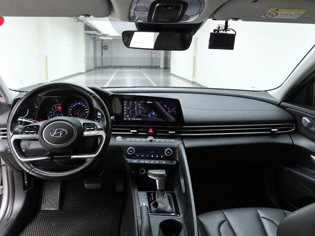 2022 Hyundai Avante VII, серый, 1610000 рублей, вид 5