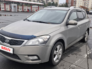 2011 Kia Ceed I Рестайлинг, серебристый, 600000 рублей, вид 1
