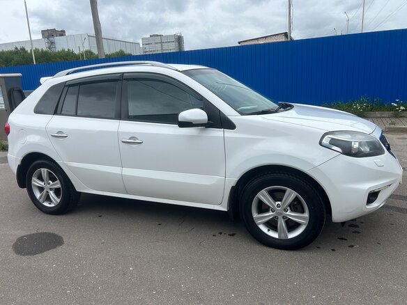 2012 Renault Koleos I Рестайлинг, белый, 1070000 рублей - вид 1
