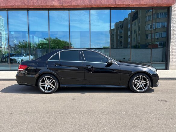 2015 Mercedes-Benz E-Класс 200 IV (W212, S212, C207) Рестайлинг, чёрный - вид 3