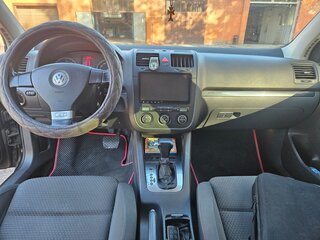 2008 Volkswagen Golf V, чёрный, 550000 рублей, вид 5