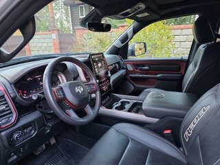 2024 Ram 1500 Crew Cab V Рестайлинг, серый, 7700000 рублей, вид 4