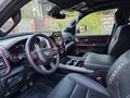 2024 Ram 1500 Crew Cab V Рестайлинг, серый, 7700000 рублей - вид 3