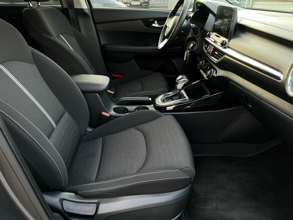 2020 Kia Cerato IV, серый - вид 25