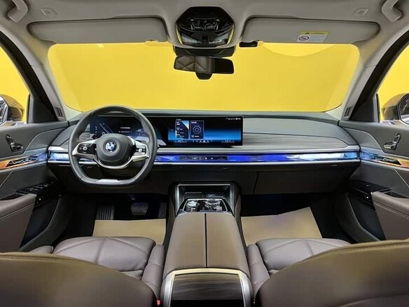 2024 BMW 7 серии 760i xDrive VII (G70), чёрный, 11150018 рублей - вид 12