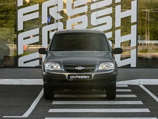 2011 Chevrolet Niva I Рестайлинг, серый, 489000 рублей, вид 3