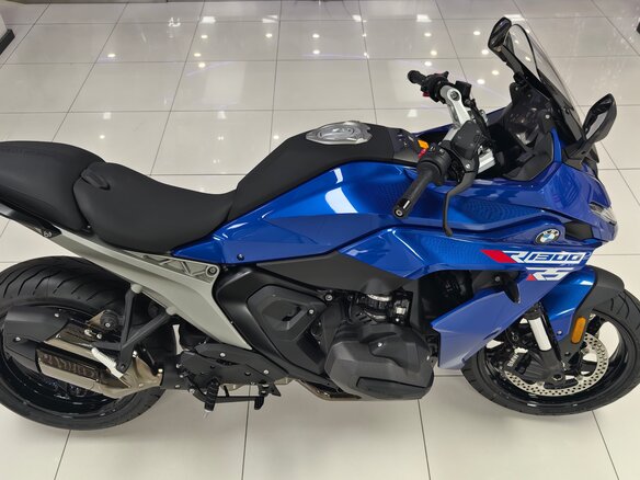 2025 BMW R 1300 RS, синий, 1990000 рублей - вид 12