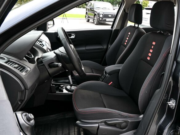 2007 Renault Megane II Рестайлинг, серый, 450000 рублей - вид 9
