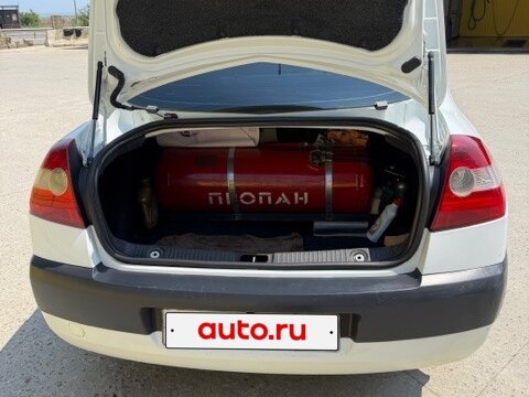 2005 Renault Megane II, белый, 330000 рублей - вид 3