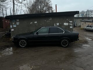 1991 BMW 5 серии 520i III (E34), чёрный, 300000 рублей, вид 2