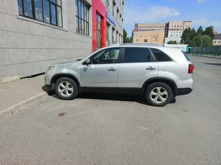 2013 Kia Sorento II Рестайлинг, серебристый, 1500000 рублей, вид 4