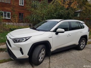 2021 Toyota RAV4 V (XA50), белый, 4300000 рублей, вид 2