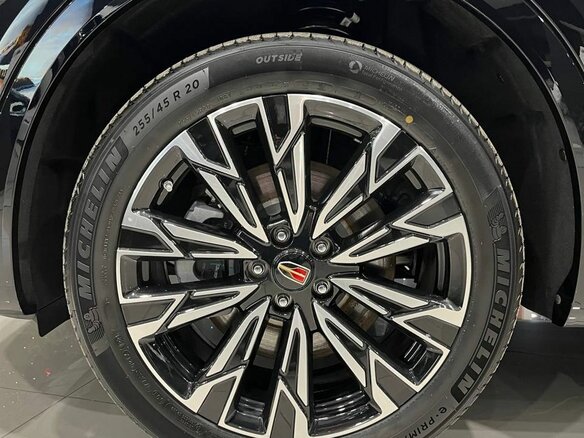 2025 Hongqi HS5 I Рестайлинг, чёрный, 4699000 рублей - вид 4