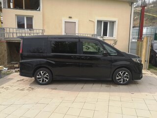 2021 Honda Stepwgn Spada V Рестайлинг, чёрный, 2850000 рублей, вид 3
