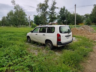 2006 Toyota Probox I, белый, 330000 рублей, вид 4