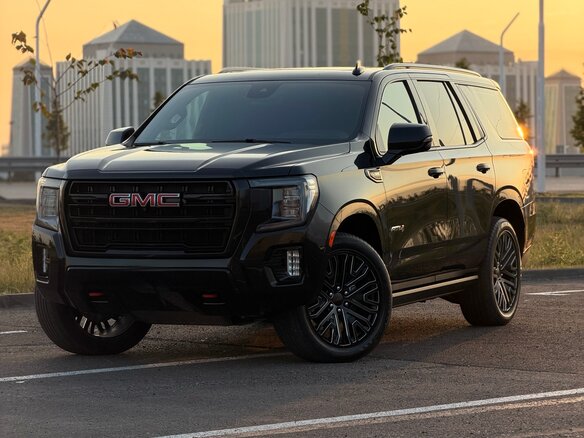 2022 GMC Yukon XL V, чёрный - вид 1