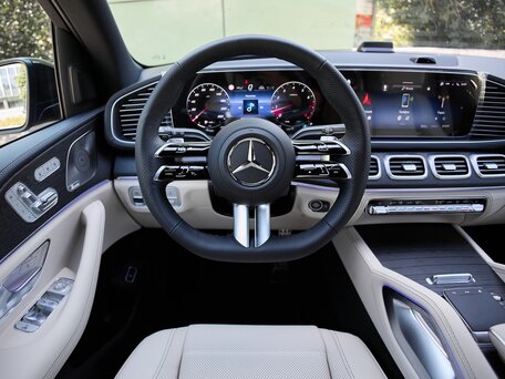 2026 Mercedes-Benz GLS 450 II (X167) Рестайлинг, чёрный, 16500000 рублей, вид 2