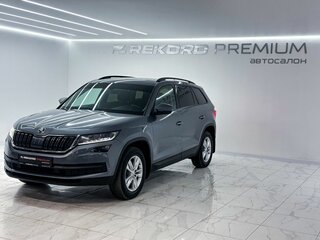 2020 Skoda Kodiaq I, серый, 3000000 рублей, вид 5