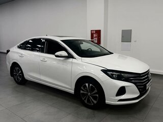 2024 Changan Eado Plus I, белый, 2489900 рублей, вид 2