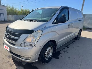 2009 Hyundai Grand Starex I, серебристый, 800000 рублей, вид 1