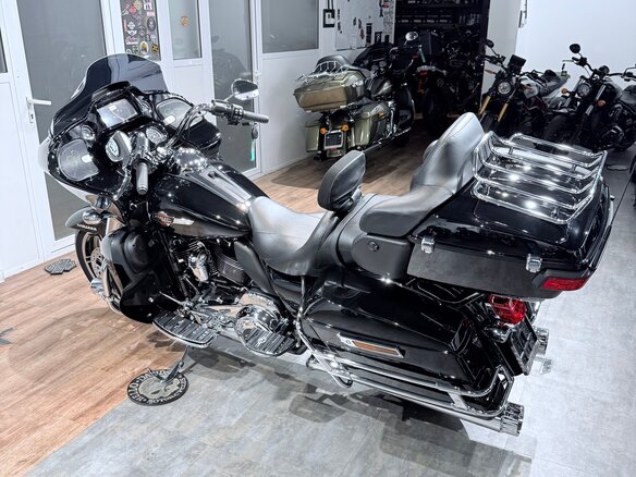 2023 Harley-Davidson Road Glide Limited, чёрный, 3599000 рублей - вид 8