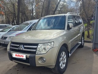 2010 Mitsubishi Pajero IV, бежевый, 2040000 рублей, вид 1