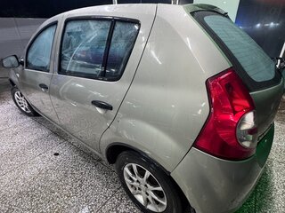 2011 Renault Sandero I, серый, 520000 рублей, вид 5