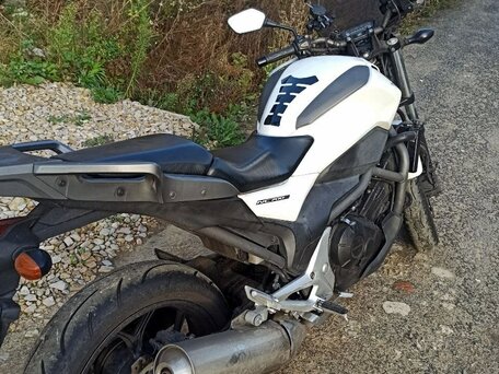 2013 Honda NC 700S, белый, 430000 рублей, вид 4