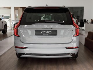 2026 Volvo XC90 B6 II Рестайлинг 2, серый, 11100000 рублей, вид 4