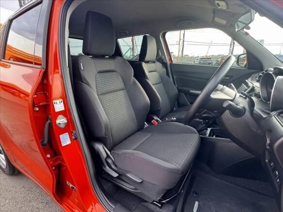 2022 Suzuki Swift V Рестайлинг, оранжевый, 750325 рублей - вид 17