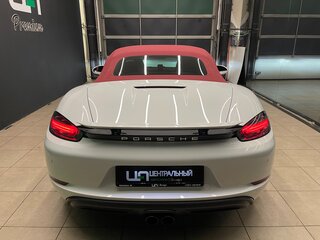 2018 Porsche Boxster IV 718 (982), белый, 6700000 рублей, вид 5