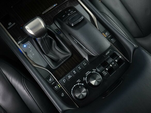 2020 Lexus LX 570 III Рестайлинг 2, чёрный, 8149077 рублей - вид 22