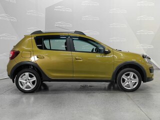 2018 Renault Sandero Stepway II, зелёный, 1220000 рублей, вид 5