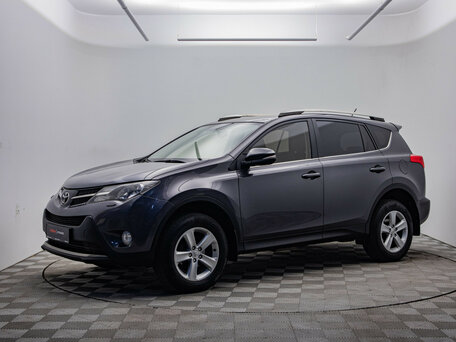Toyota RAV4 IV (XA40)