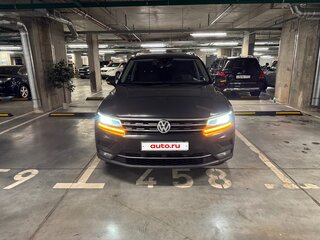 2018 Volkswagen Tiguan II, серый, 2900000 рублей, вид 2