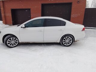 2012 Volkswagen Passat B7, белый, 1030000 рублей, вид 4