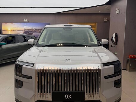 2026 Zeekr 9X 70 kWh, белый, 12160000 рублей, вид 2