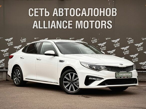 2019 Kia Optima IV Рестайлинг, белый, 2165000 рублей