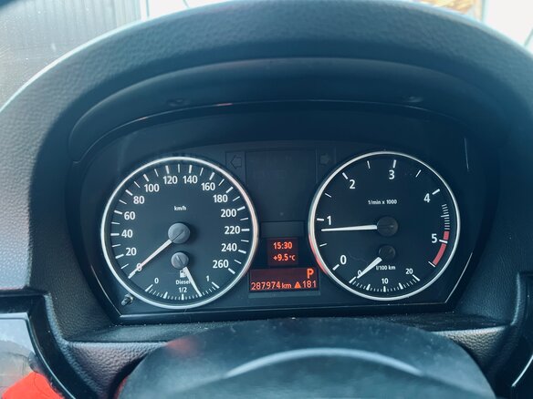 2005 BMW 3 серии 320d V (E90/E91/E92/E93), чёрный, 900000 рублей - вид 5