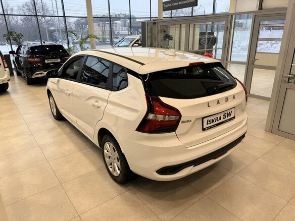 2026 Lada (ВАЗ) Iskra SW, белый, 1565000 рублей - вид 5