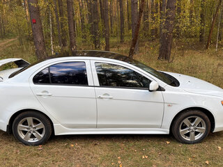 2008 Mitsubishi Lancer X, белый, 670000 рублей, вид 3