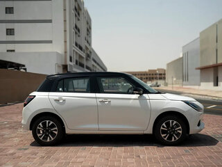 2026 Suzuki Swift VI, белый, 1628205 рублей, вид 5